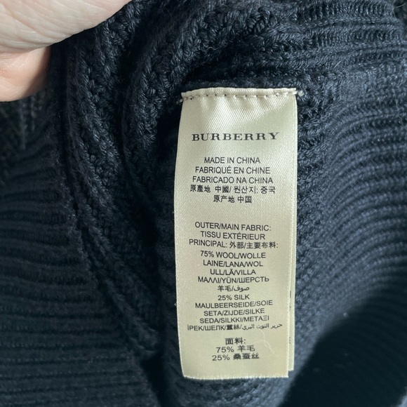 Burberry Wool/Silk Blend Women’s Sweater, Size M - Picture 5 of 5